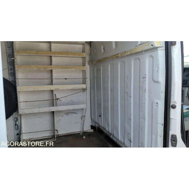 2005 Renault Master-47712934