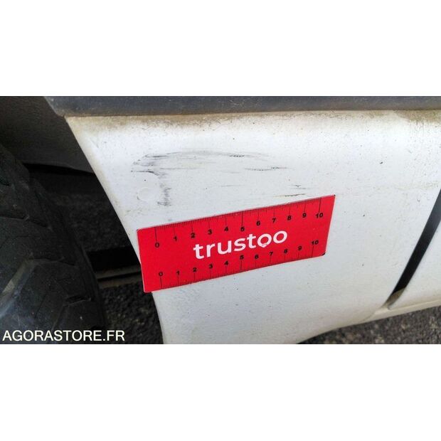 2005 Renault Master-47712941