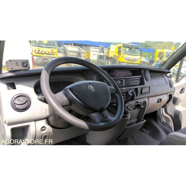 2005 Renault Master-47712947