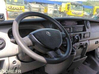 2005-renault-master-1460942-47712947