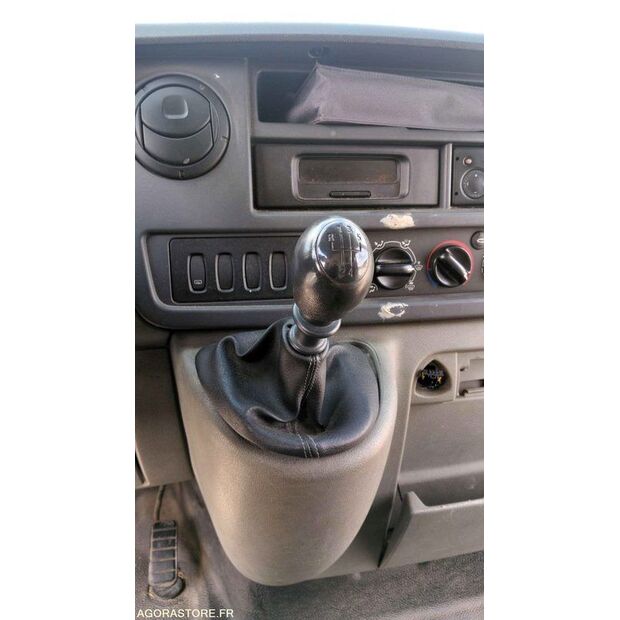 2005 Renault Master-47712955