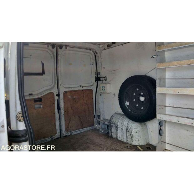 2005 Renault Master-47712965