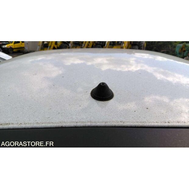 2007 Renault Clio-47713023