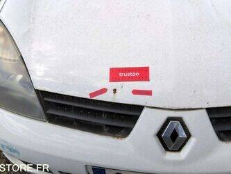 2007-renault-clio-1460943-47713025