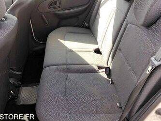 2007-renault-clio-1460943-47713032