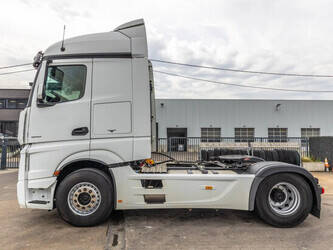 2017-mercedes-benz-actros-1845-1461017-47718041