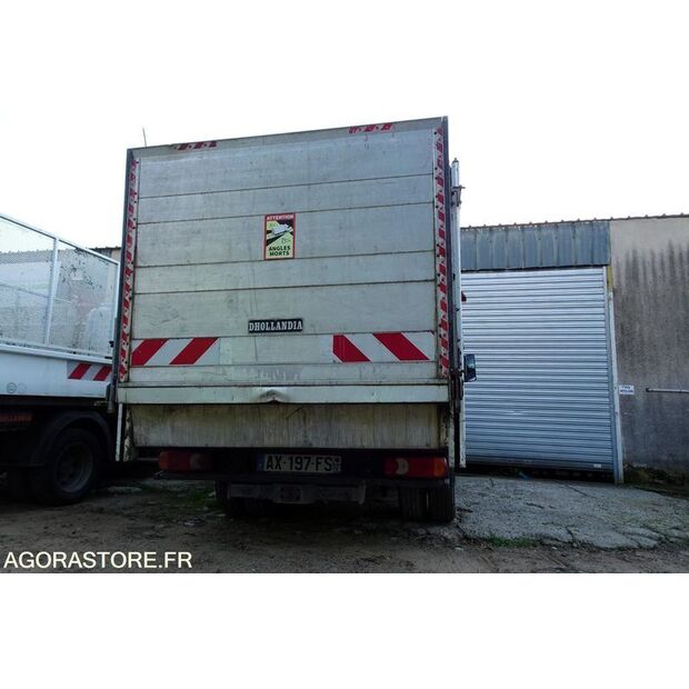 2010 Renault Maxity-47729537
