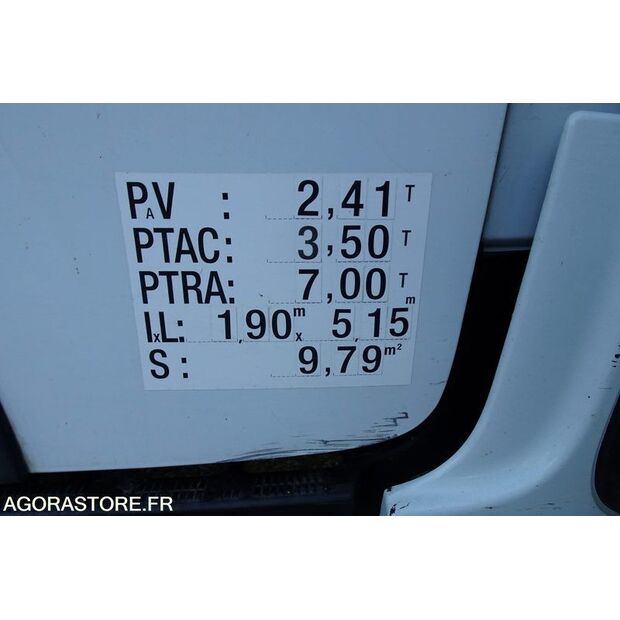 2010 Renault Maxity-47729542