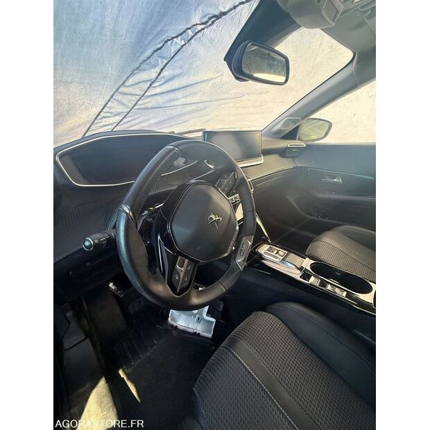 Peugeot 208-47729712