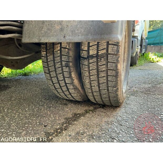 2012 Renault Maxity-47729932