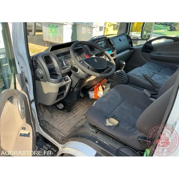2012 Renault Maxity-47729933