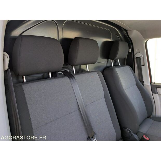 Volkswagen Transporter-47729964