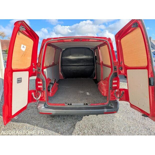 Volkswagen Transporter-47729966