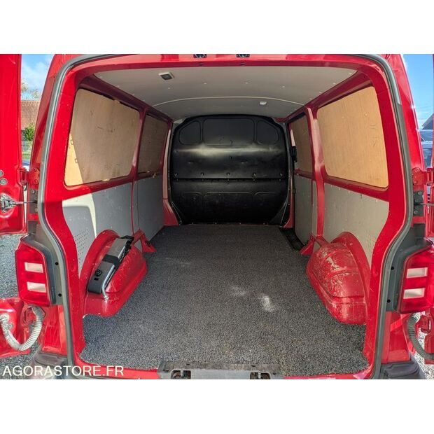 Volkswagen Transporter-47729971