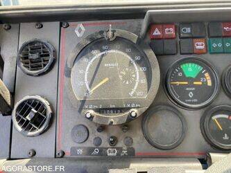 1995-renault-c300-1461166-47730144