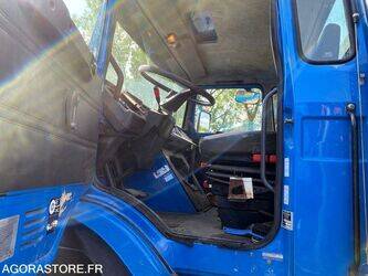 1995-renault-c300-1461166-47730146