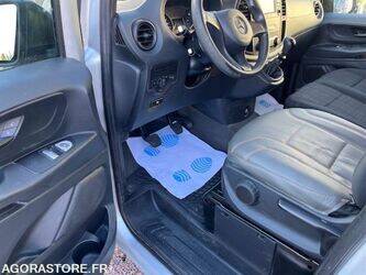 2014-mercedes-benz-vito-1461169-47730179