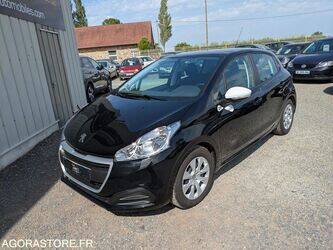 2018-peugeot-208-1461174-47730329