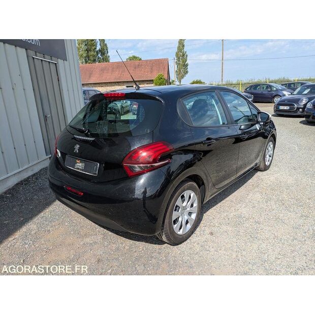 2018 Peugeot 208-47730330