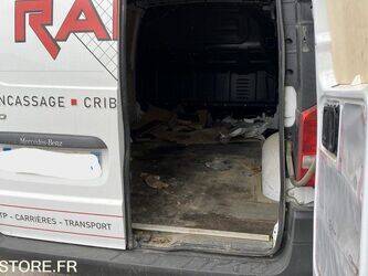 2020-mercedes-benz-vito-1461176-47730382