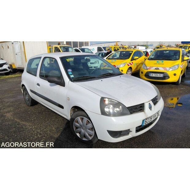 2006 Renault Clio-47730931