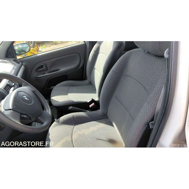 2007 Renault Clio-47731098