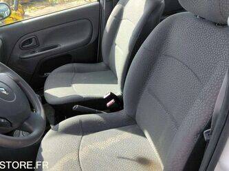 2007-renault-clio-1460943-47731098