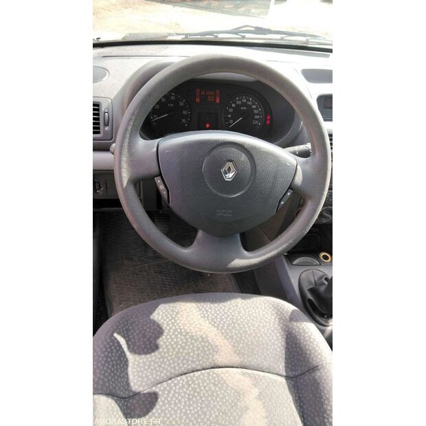 2007 Renault Clio-47731099