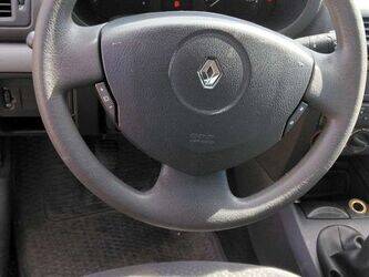 2007-renault-clio-1460943-47731099