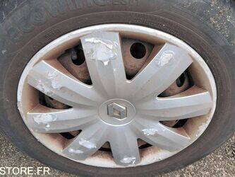 2007-renault-clio-1460943-47731129
