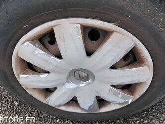 2007-renault-clio-1460943-47731133