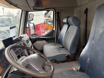2010-volvo-fl-1461198-47734037