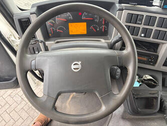 2010-volvo-fl-1461198-47734038