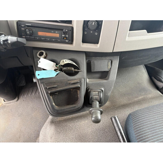 2010 Volvo FL-47734040