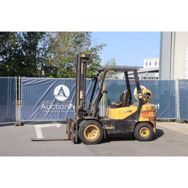 2002 Thermote & Vanhalst Daewoo G30E-3-47734101