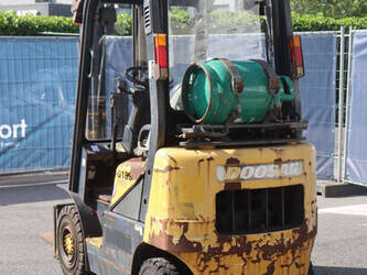 2007-doosan-daewoo-g18s-2-47734181