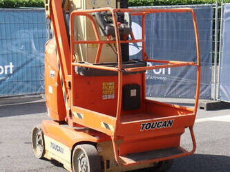 2012-jlg-toucan-8e-1461203-47734219
