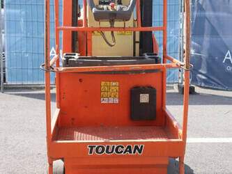 2012-jlg-toucan-8e-1461203-47734220