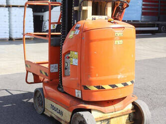 2012-jlg-toucan-8e-1461203-47734222