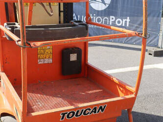 2012-jlg-toucan-8e-1461203-47734229