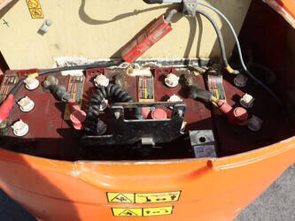 2012-jlg-toucan-8e-1461203-47734234
