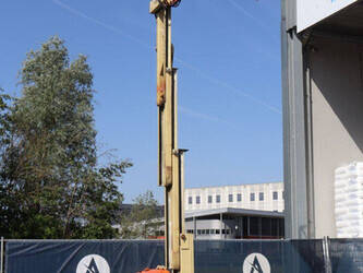 2012-jlg-toucan-8e-1461203-47734235