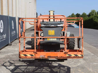2013-jlg-400s-47734247
