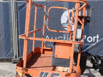2013-jlg-400s-47734249
