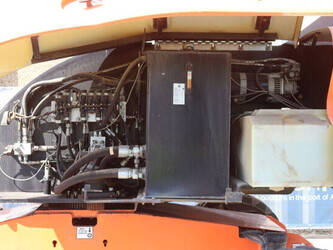 2013-jlg-400s-47734262
