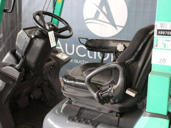 2013-mitsubishi-fg18nt-1461221-47734783