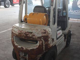 2014-nissan-u1d2a25lq-1461224-47734857