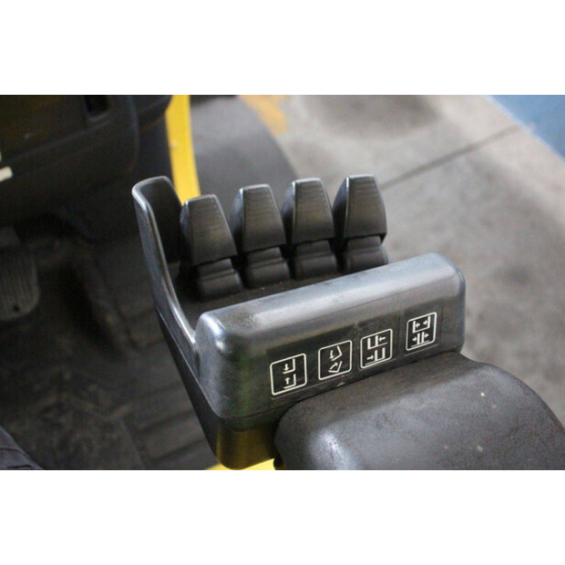 2006 Hyster H3.5FT-47735009