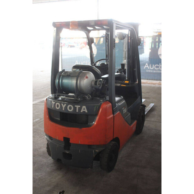 2017 Toyota 02-8FGF15-47735234