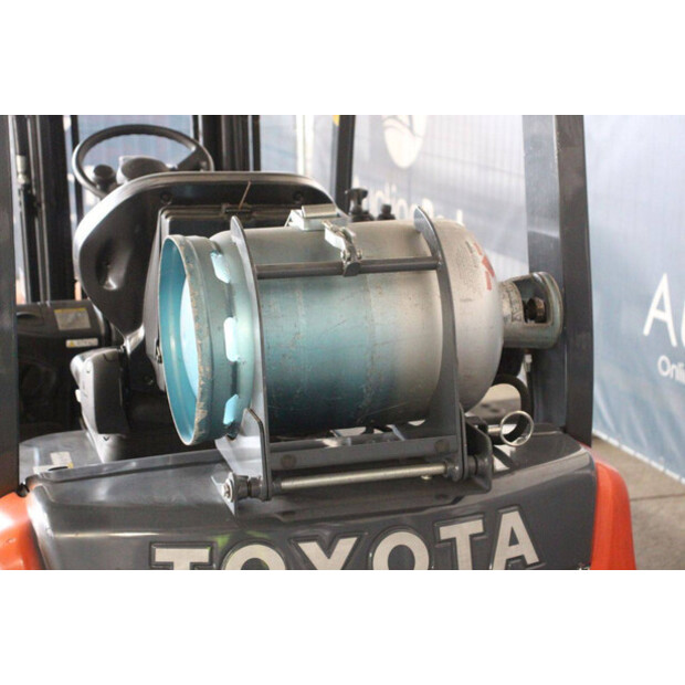 2017 Toyota 02-8FGF15-47735247